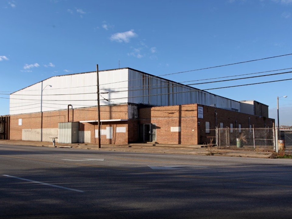 2800 Chelsea Ave.